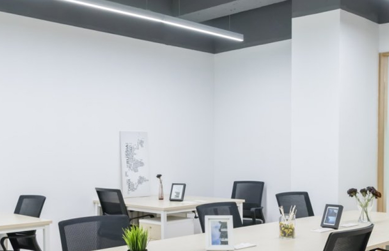 LG22E 48/81W 고효율 각도 조정 LED 상점 조명