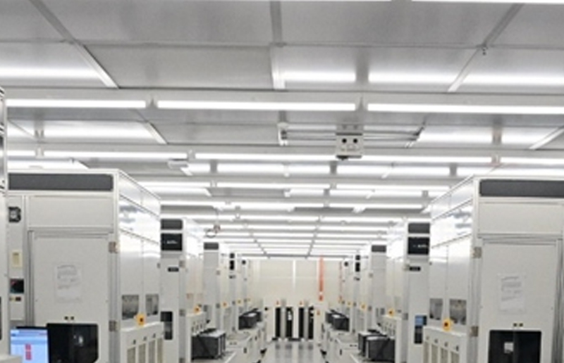 LG15d 120 ° 빔 각도 슬림 LED BATTEN 피팅 IP20